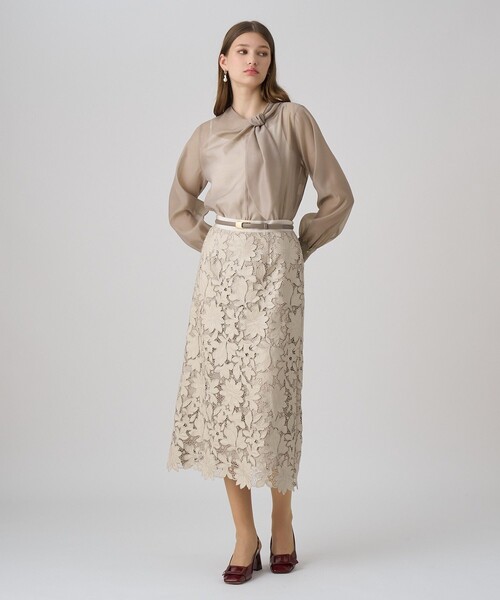 レザーフラワーエンブロイダリー スカート（スカート）｜ANAYI（アナイ