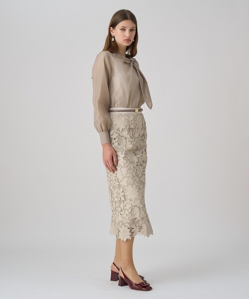 レザーフラワーエンブロイダリー スカート（スカート）｜ANAYI（アナイ