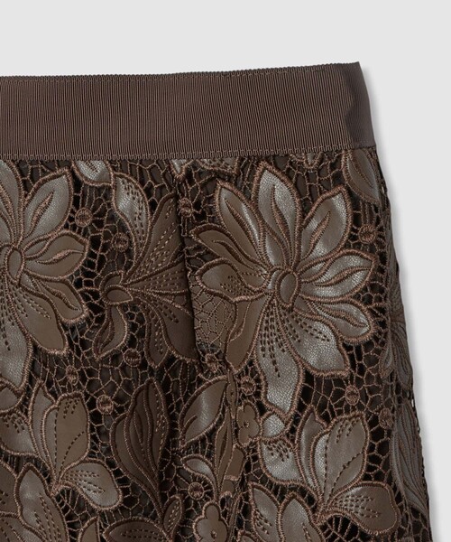 レザーフラワーエンブロイダリー スカート（スカート）｜ANAYI（アナイ