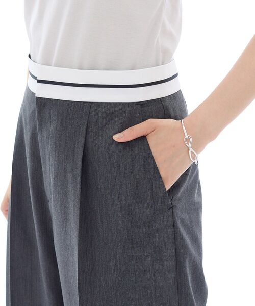 INDIVI（インディヴィ）の「【ウール調素材】ベルトデザインワイドパンツ（その他パンツ・レディース・チャコールグレー/ライトグレー・40/38/36/15 /13/05/19）」の16枚目の写真