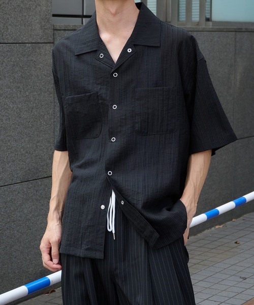 Perushu（ペルーシュ）の「オープンカラー楊柳ドットボタンシアーシャツ（シャツ/ブラウス・メンズ・アイボリー/ブラック/ブルー・MEDIUM/LARGE）」の4枚目の写真