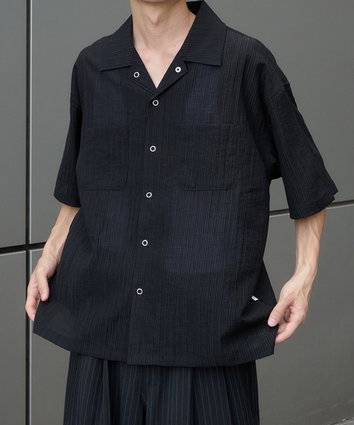 Perushu（ペルーシュ）の「オープンカラー楊柳ドットボタンシアーシャツ（シャツ/ブラウス・メンズ・アイボリー/ブラック/ブルー・MEDIUM/LARGE）」の5枚目の写真