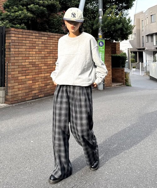 CIAOPANIC TYPY（チャオパニックティピー）の「【ロングシーズン着回し】【ユニセックス】ヴィンテージ切り替えスウェット（スウェット・メンズ・ライトグレー/ブラウン/ブラック/ミント・MEDIUM/LARGE）」の9枚目の写真