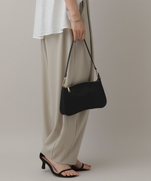 A part by（アパートバイ）の「ナイロン2WAYバッグ（ショルダーバッグ・レディース・レッド/キャメル/ブラック・FREE）」の8枚目の写真