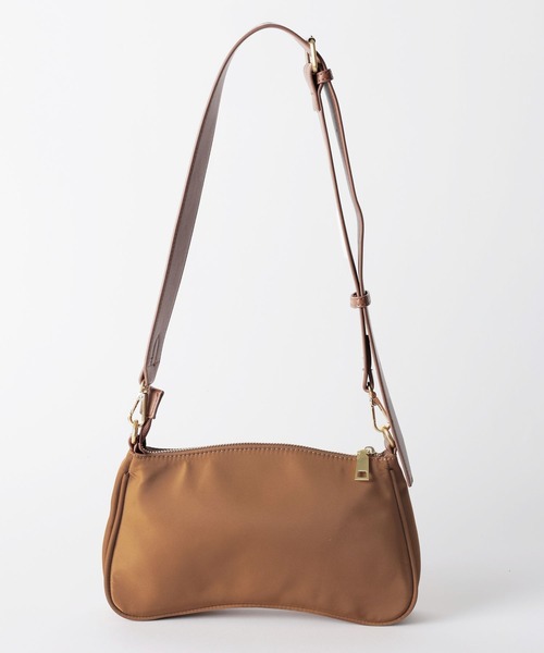 A part by（アパートバイ）の「ナイロン2WAYバッグ（ショルダーバッグ・レディース・レッド/キャメル/ブラック・FREE）」の21枚目の写真