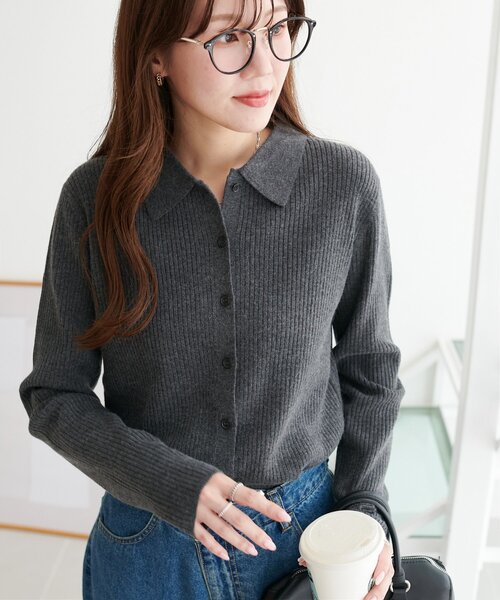 DISCOAT（ディスコート）の「モチモチリブ衿付前ボタンプルオーバー《WEB限定カラーあり》（ニット/セーター・レディース・ネイビー/ピンク/レッド/グレー/チャコールグレー/アイボリー/ブラック・FREE）」の3枚目の写真