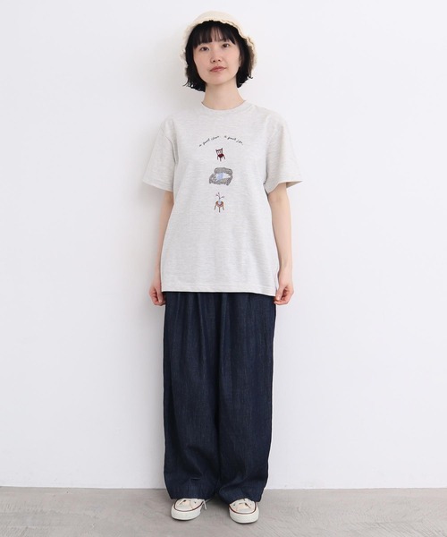 l'atelier du savon（アトリエドサボン）の「●イス生活　刺繍Tシャツ（Tシャツ/カットソー・レディース・オフホワイト/ホワイト・FREE）」の12枚目の写真