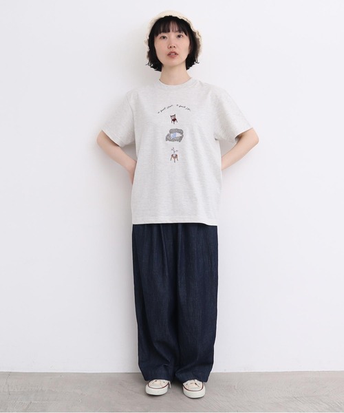 l'atelier du savon（アトリエドサボン）の「●イス生活　刺繍Tシャツ（Tシャツ/カットソー・レディース・オフホワイト/ホワイト・FREE）」の14枚目の写真