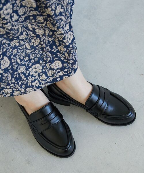 le.coeur blanc(ルクールブラン)の「《WEB限定アイテム》クッションソールコインローファー(ローファー・レディース・キャメル/ブラウン系その他3/ブラック・36/37/38/39)」の11枚目の写真