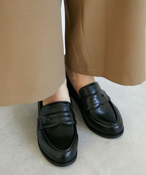 le.coeur blanc(ルクールブラン)の「《WEB限定アイテム》クッションソールコインローファー(ローファー・レディース・キャメル/ブラウン系その他3/ブラック・36/37/38/39)」の9枚目の写真