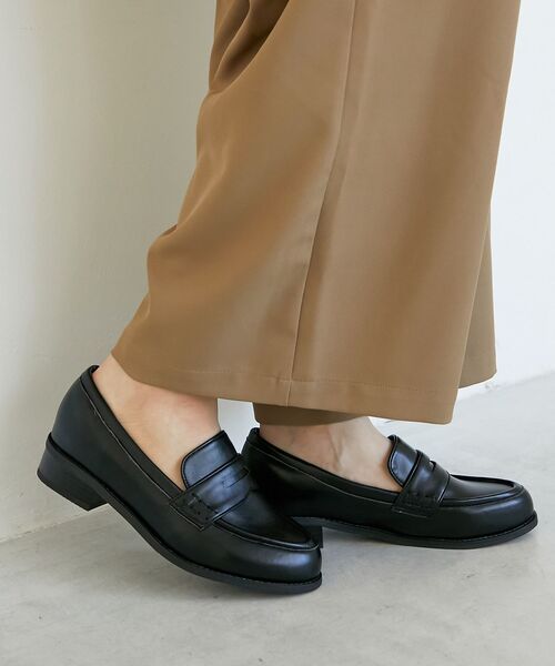 le.coeur blanc(ルクールブラン)の「《WEB限定アイテム》クッションソールコインローファー(ローファー・レディース・キャメル/ブラウン系その他3/ブラック・36/37/38/39)」の8枚目の写真