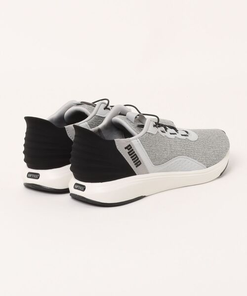 PUMA(プーマ)の「【PUMA】ソフトR クルーズ イーズイン(スニーカー・メンズ・ライトグレー・28.0cm/27.5cm/27.0cm/26.5cm/26.0cm/25.5cm)」の2枚目の写真