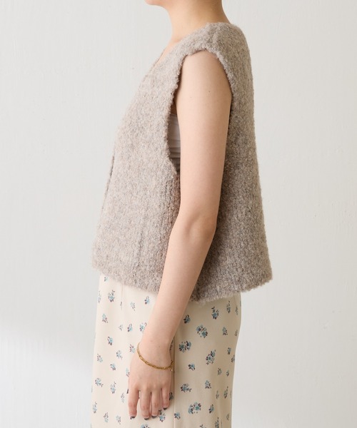 COLLAGE GALLARDAGALANTE（コラージュガリャルダガランテ）の「ブークレーメタルトグルベスト（ベスト・レディース・ベージュ/イエロー・FREE）」の14枚目の写真