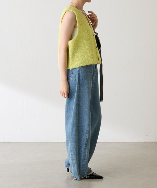 COLLAGE GALLARDAGALANTE（コラージュガリャルダガランテ）の「ブークレーメタルトグルベスト（ベスト・レディース・ベージュ/イエロー・FREE）」の10枚目の写真