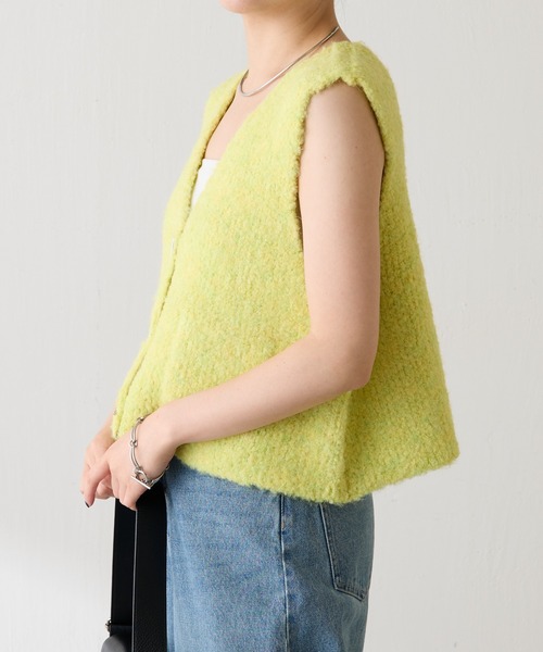 COLLAGE GALLARDAGALANTE（コラージュガリャルダガランテ）の「ブークレーメタルトグルベスト（ベスト・レディース・ベージュ/イエロー・FREE）」の5枚目の写真