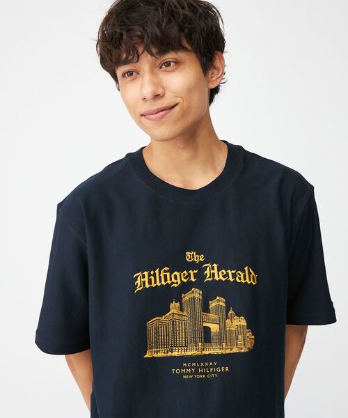 TOMMY HILFIGER(トミーヒルフィガー)の「ヘラルドスカイライングラフィックTシャツ(Tシャツ/カットソー・メンズ・ホワイト/ネイビー・LARGE/SMALL/MEDIUM/X-LARGE)」の19枚目の写真