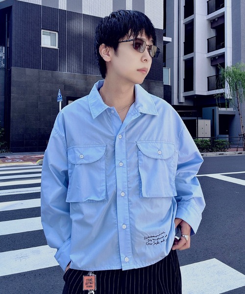 UNDERSTATEMENTs(アンダーステイトメント)の「【ユニセックス】ビッグポケットワンポイント刺繍ショートシャツ(シャツ/ブラウス・メンズ・グリーン/ブルー・LARGE/MEDIUM)」の2枚目の写真