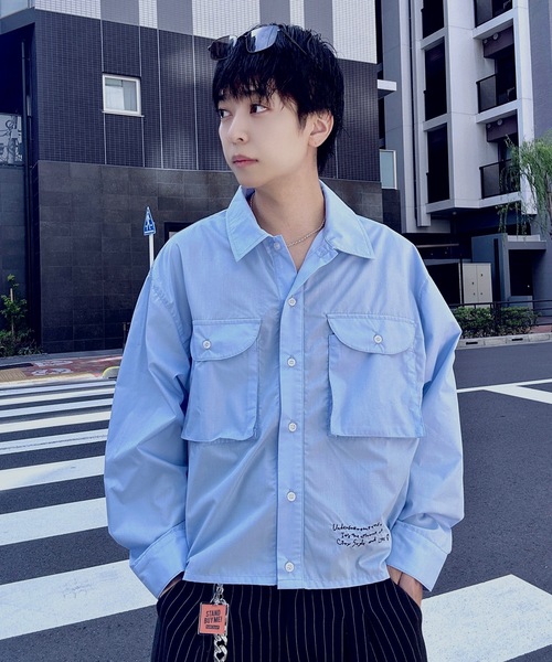 UNDERSTATEMENTs(アンダーステイトメント)の「【ユニセックス】ビッグポケットワンポイント刺繍ショートシャツ(シャツ/ブラウス・メンズ・グリーン/ブルー・LARGE/MEDIUM)」の5枚目の写真
