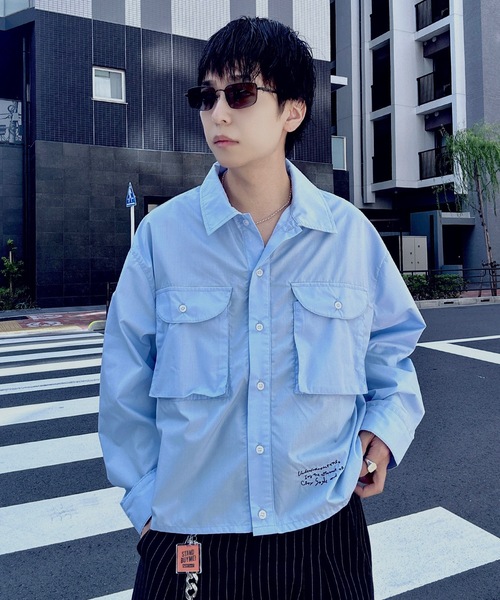 UNDERSTATEMENTs(アンダーステイトメント)の「【ユニセックス】ビッグポケットワンポイント刺繍ショートシャツ(シャツ/ブラウス・メンズ・グリーン/ブルー・LARGE/MEDIUM)」の9枚目の写真