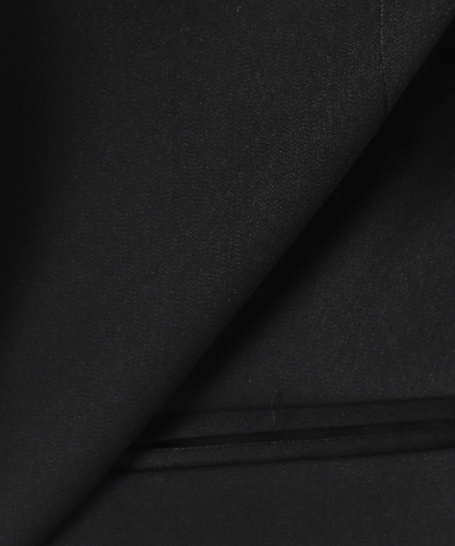 Noble（ノーブル）の「《追加2》スリーブスリットケープジャケット（ノーカラージャケット・レディース・ブラック/アイボリー・38/36）」の4枚目の写真