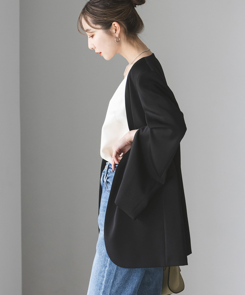 Noble（ノーブル）の「《追加2》スリーブスリットケープジャケット（ノーカラージャケット・レディース・ブラック/アイボリー・38/36）」の8枚目の写真