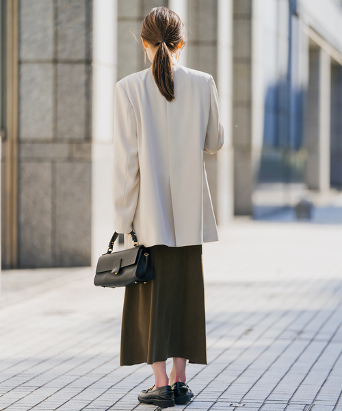 Noble（ノーブル）の「《追加2》スリーブスリットケープジャケット（ノーカラージャケット・レディース・ブラック/アイボリー・38/36）」の18枚目の写真