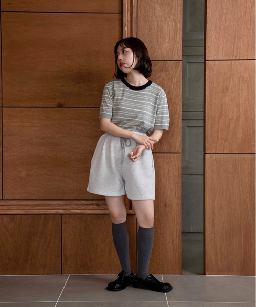 lawgy（ラウジー）の「random border rafu tops / ランダムボーダーラフトップス（Tシャツ/カットソー・レディース・ベージュ/グレー・FREE）」の12枚目の写真