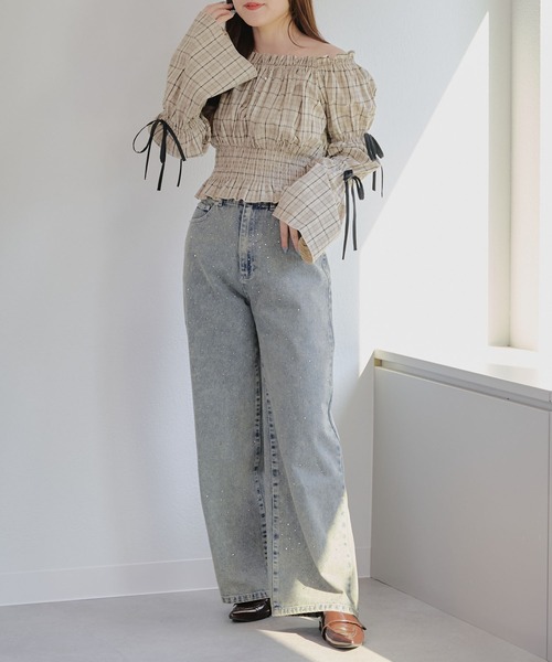 continuer de NICE CLAUP(コンティニューデナイスクラップ)の「【履くだけで一目置かれる存在に!】ストーン付デニムパンツ(デニムパンツ・レディース・ブルー系その他/ブラック/ブルー・LARGE/MEDIUM)」の16枚目の写真