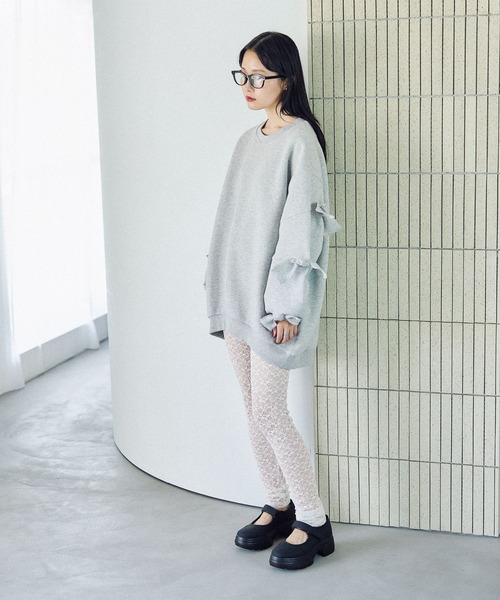 LEPSIM（レプシィム）の「パフエアリボンチュニック　582450（スウェット・レディース・トップグレー/ブラック/ブラウン・FREE）」の13枚目の写真