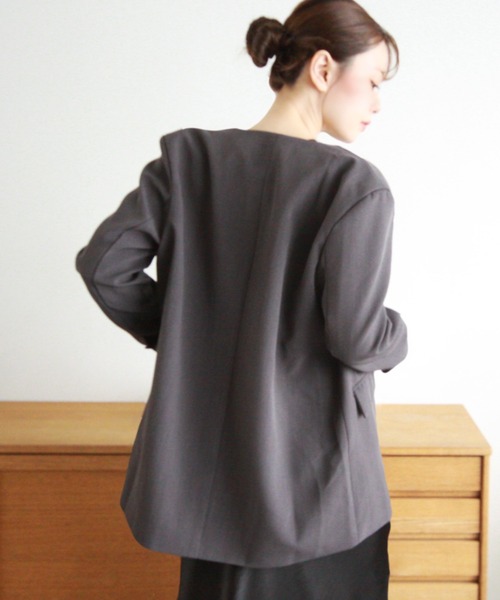 Eclat one（エクラワン）の「【Eclat one】ノーカラー シングル ジャケット（ノーカラージャケット・レディース・グレー/ブラウン/ベージュ・FREE）」の20枚目の写真