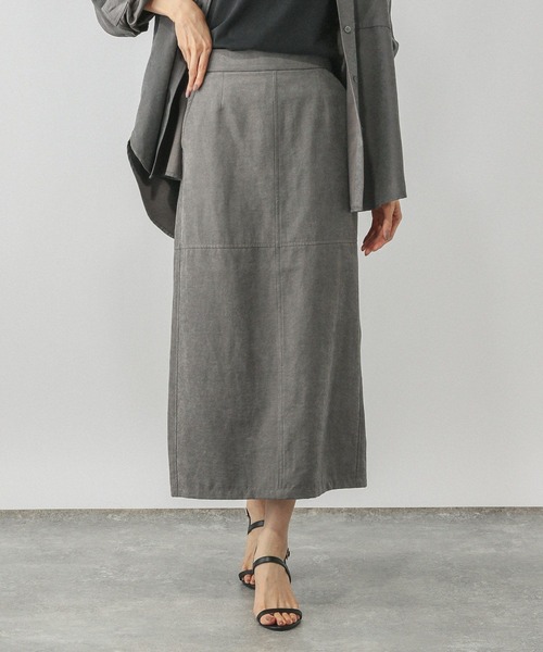 GLOBAL WORK(グローバルワーク)の「ピーチサテンIラインスカート/580803(スカート・レディース・スミクロ/キャメル/グレイッシュベージュ・LARGE/MEDIUM)」の2枚目の写真