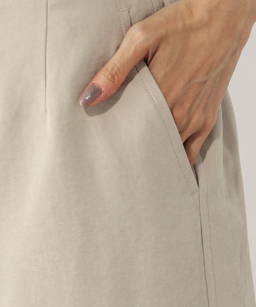 GLOBAL WORK(グローバルワーク)の「ピーチサテンIラインスカート/580803(スカート・レディース・スミクロ/キャメル/グレイッシュベージュ・LARGE/MEDIUM)」の16枚目の写真