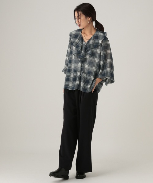 Elura（エルーラ）の「フリルチェックブラウス/605969（シャツ/ブラウス・レディース・ブラック/ネイビー/ベージュ/ドット・FREE）」の7枚目の写真