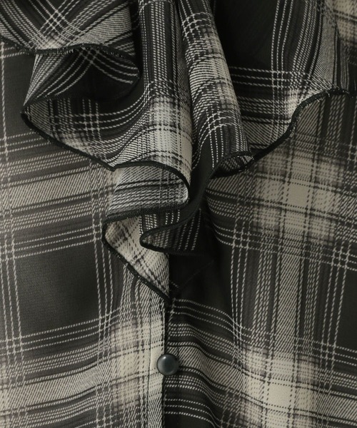 Elura（エルーラ）の「フリルチェックブラウス/605969（シャツ/ブラウス・レディース・ブラック/ネイビー/ベージュ/ドット・FREE）」の6枚目の写真