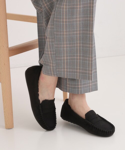 SHOO・LA・RUE(シューラルー)の「モカシンローファー(その他シューズ・レディース・ブラック/チャコールグレー/キャメル/ブラウン系その他・45/35/50/25)」の5枚目の写真