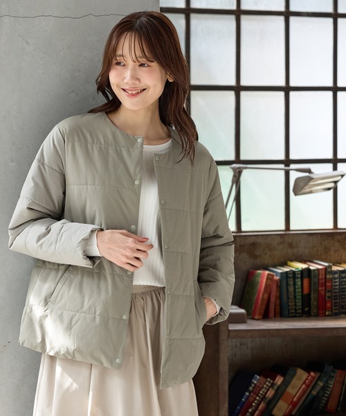 Honeys(ハニーズ)の「【非フッ素撥水加工】ノーカラーライトブルゾン(ブルゾン・レディース・ライトカーキ/ネイビー/ブラック/アイボリー・S/M/LL/L)」の19枚目の写真