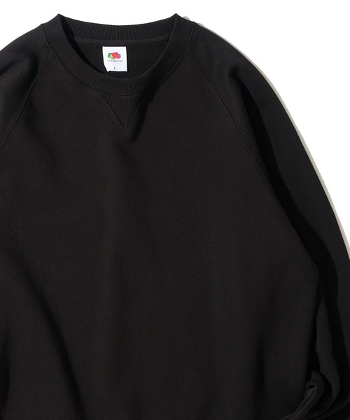 FRUIT OF THE LOOM（フルーツオブザルーム）の「【FRUIT OF THE LOOM / フルーツオブザルーム】BASIC SWEAT SHIRT　/ クルーネック スウェット（スウェット・レディース・ネイビー/アイボリー/ブラック/グレー・MEDIUM/LARGE/X-LARGE）」の3枚目の写真