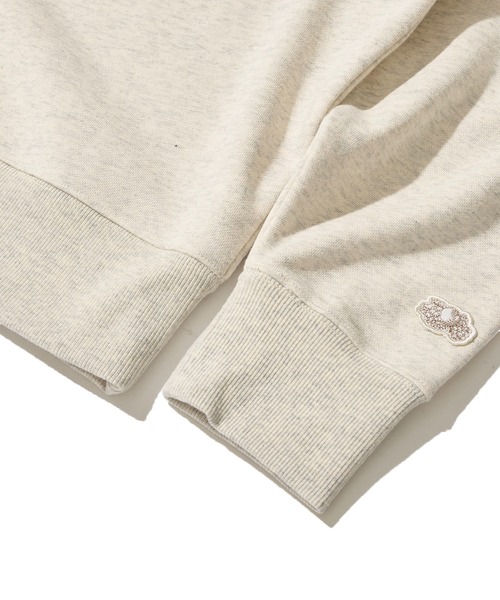 FRUIT OF THE LOOM（フルーツオブザルーム）の「【FRUIT OF THE LOOM / フルーツオブザルーム】BASIC SWEAT SHIRT　/ クルーネック スウェット（スウェット・レディース・ネイビー/アイボリー/ブラック/グレー・MEDIUM/LARGE/X-LARGE）」の6枚目の写真