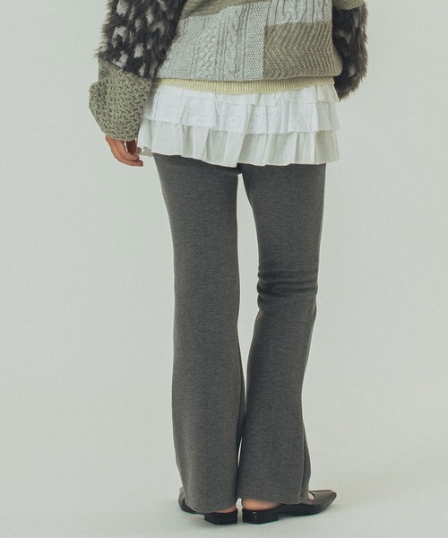 ROSE BUD(ローズバッド)の「CUT FLARE PANTS(その他パンツ・レディース・ブラック/グレー・S/M)」の4枚目の写真