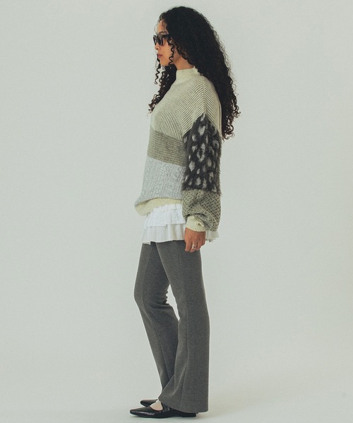 ROSE BUD(ローズバッド)の「CUT FLARE PANTS(その他パンツ・レディース・ブラック/グレー・S/M)」の10枚目の写真