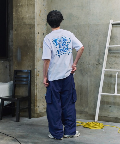 ILL'S(イルズ)の「キーリングループ ワンポイント ナイロンワイドカーゴパンツ ユニセックス(カーゴパンツ・メンズ・ネイビー/ブラック/グレー・M/L)」の10枚目の写真