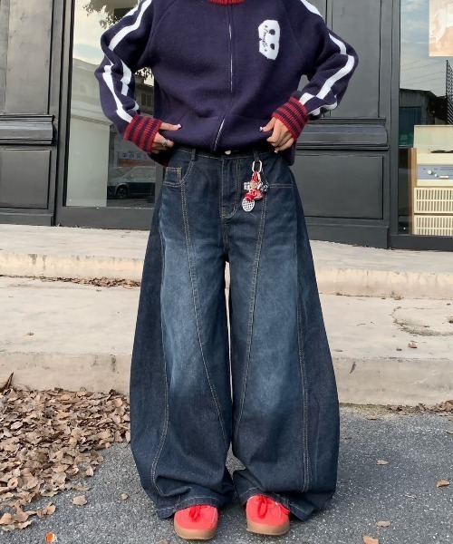 VIBGYOR（ヴィブジョー）の「【LAMPOON】ヒップ刺繍バギーデニムパンツ（デニムパンツ・レディース・ブルー・SMALL/MEDIUM/LARGE）」の6枚目の写真