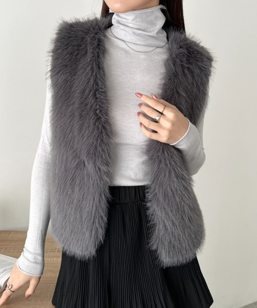 セール】ノーカラーショート丈ファーベスト（その他アウター）｜CLEA