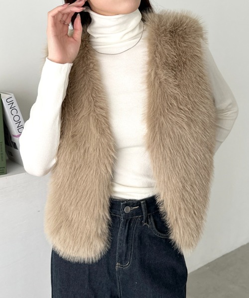セール】ノーカラーショート丈ファーベスト（その他アウター）｜CLEA