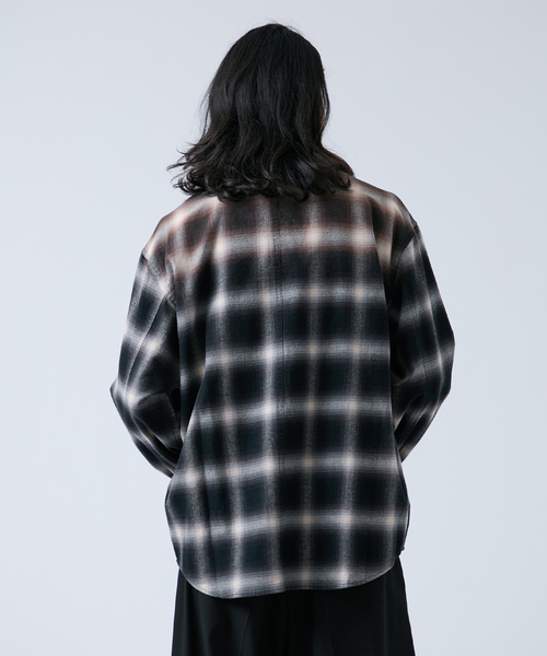 B.C STOCK（ベーセーストック）の「オンブレチェック ダメージシャツ（シャツ/ブラウス・メンズ・ブラック/ブラウン/ブルー系その他・MEDIUM/LARGE）」の7枚目の写真