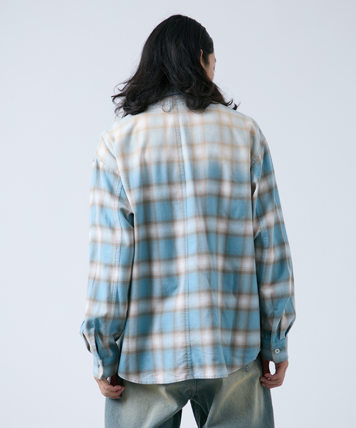 B.C STOCK（ベーセーストック）の「オンブレチェック ダメージシャツ（シャツ/ブラウス・メンズ・ブラック/ブラウン/ブルー系その他・MEDIUM/LARGE）」の15枚目の写真