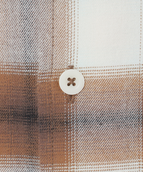 B.C STOCK（ベーセーストック）の「オンブレチェック ダメージシャツ（シャツ/ブラウス・メンズ・ブラック/ブラウン/ブルー系その他・MEDIUM/LARGE）」の21枚目の写真