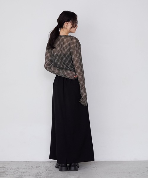 forksy.(フォルクシー)の「【forksy.】バイアスチェックシアーメロー長袖トップス(Tシャツ/カットソー・レディース・ブラック系/ブラウン系/ホワイト系・FREE)」の13枚目の写真