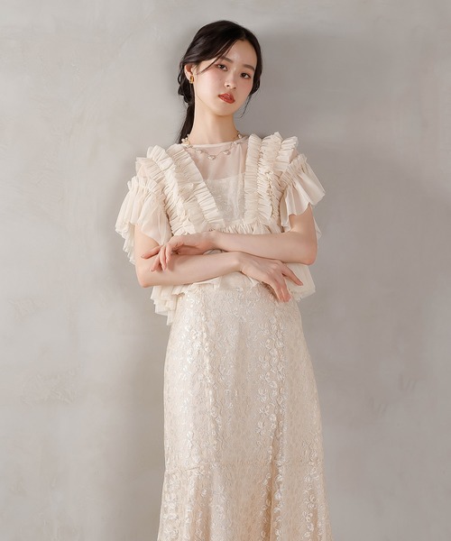 Kana(カナ)の「ラメ花柄刺繍レースチュール フリル ボレロ フレアワンピース ドレス パーティー 結婚式 お呼ばれ オケージョン(ドレス・レディース・ベージュ/ブルー系その他/ベージュ系1・M)」の4枚目の写真