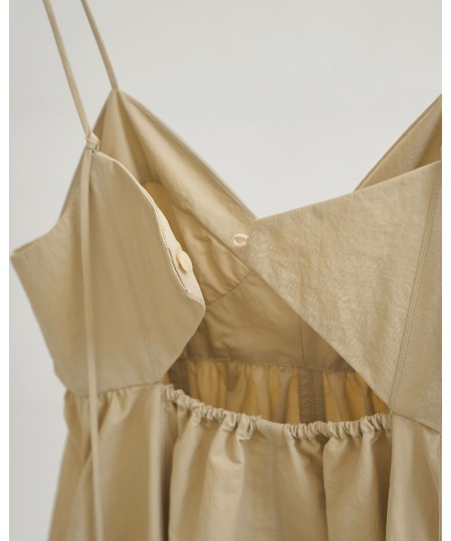 TODAYFUL（トゥデイフル）の「Bustier Balloon Dress（ワンピース・レディース・サンドベージュ/チョコ・36inch/38inch）」の5枚目の写真